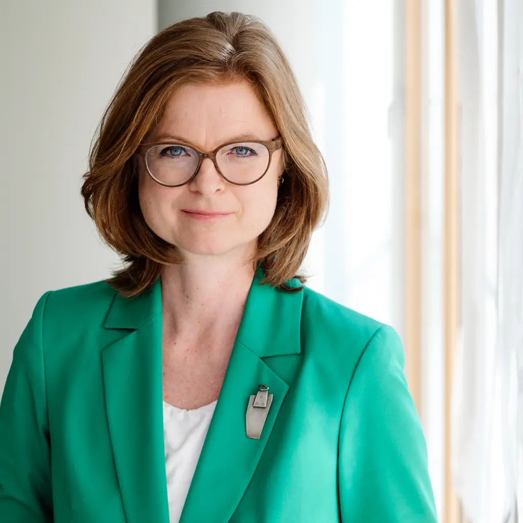 Isabel Rohner by Lotte Ostermann